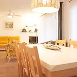 Lovely Next To The 度假居 *
